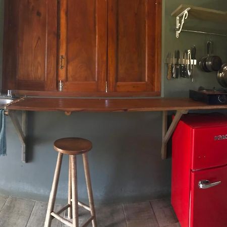 ホテル La Casa Naranja Brig Bay エクステリア 写真